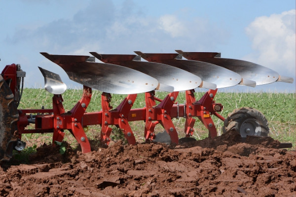 Kongskilde | Fully Mounted Reversible Plow | Model RS/RT for sale at Coastal Tractor, California