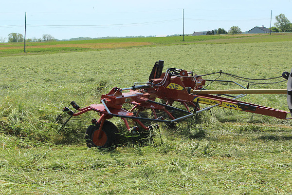 Pequea | Hay Tedders | Turbo Tedders for sale at Coastal Tractor, California