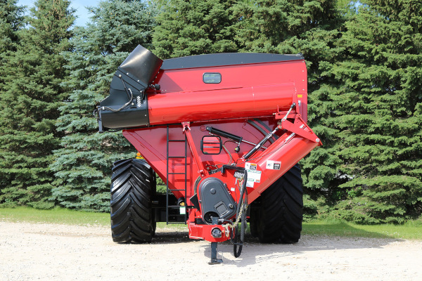 Unverferth | 20 Series Dual-Auger | Model 1620 for sale at Coastal Tractor, California